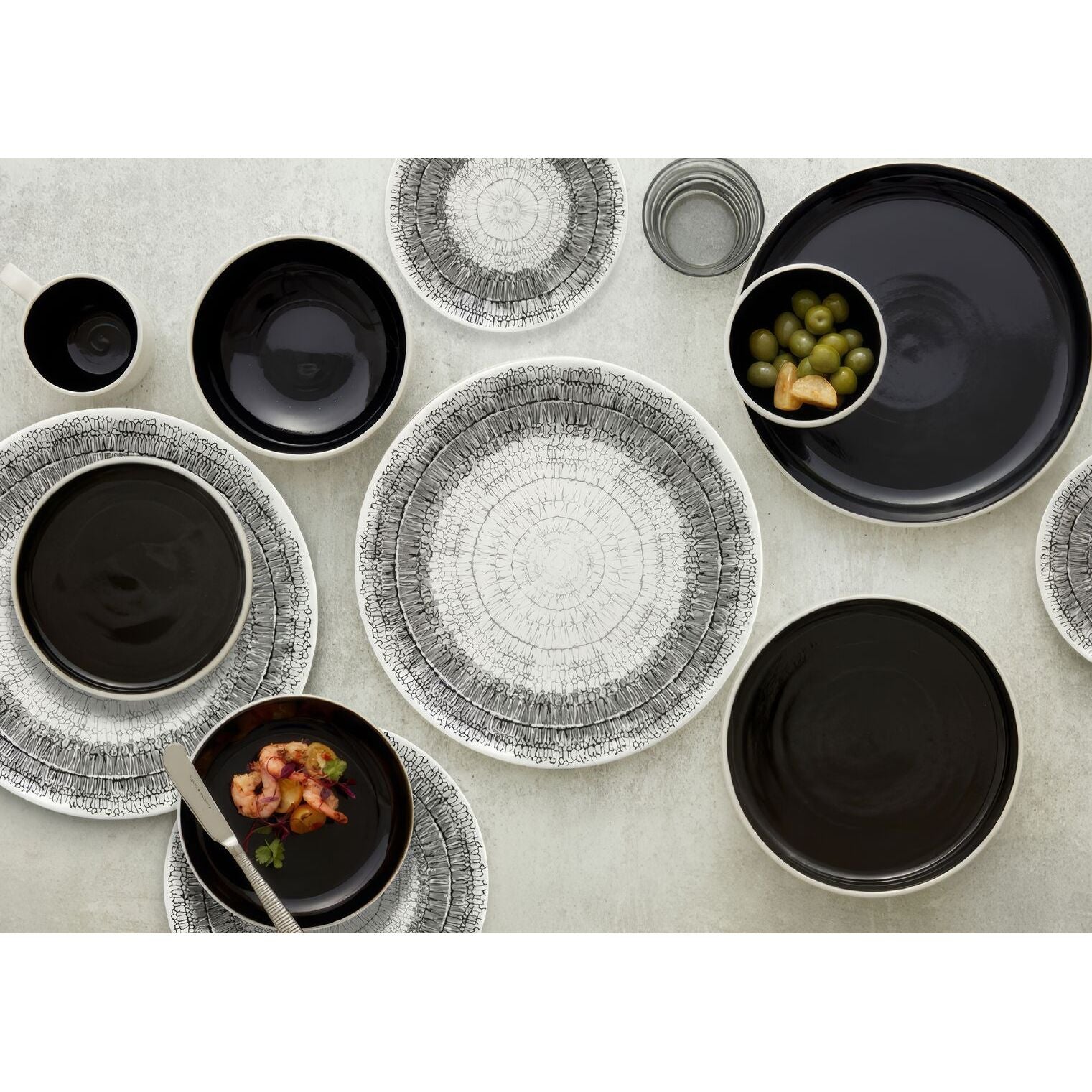 Utopia | Tableware | Petra Graphite Coupe Plate 25.25cm (10") | Bespoke77