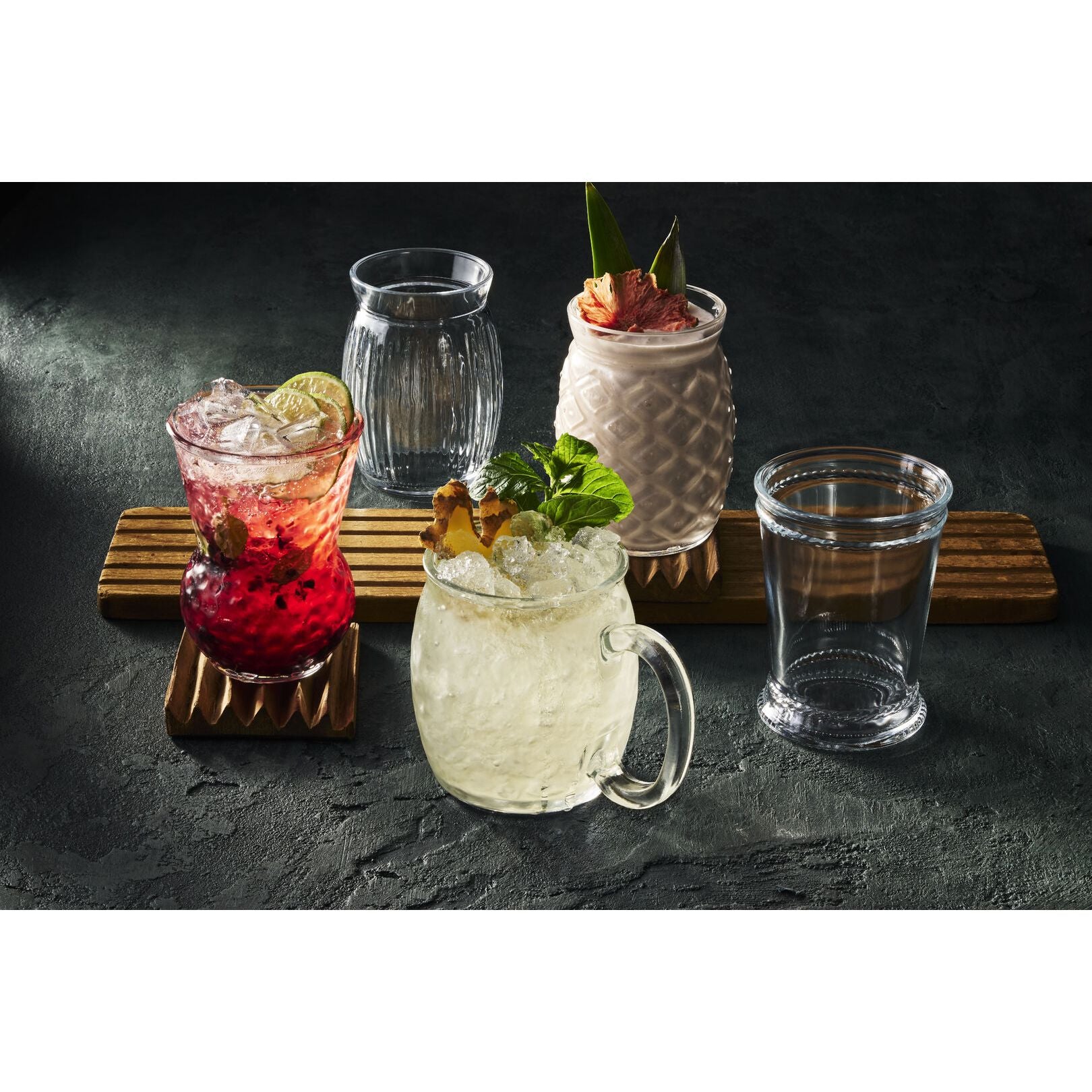 Utopia | Glassware (Crystal) | Bartender Stemmed Beer 24.13cm H 52cl | Bespoke77