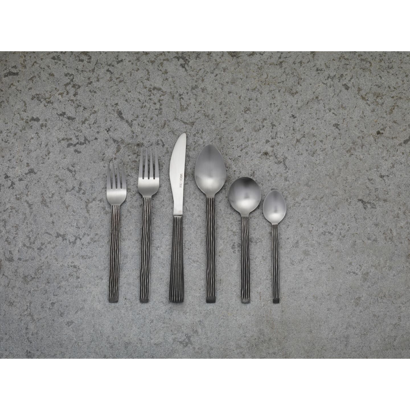 Utopia | Cutlery | Distressed Briar Table Knife 22.86cm (9") | Bespoke77