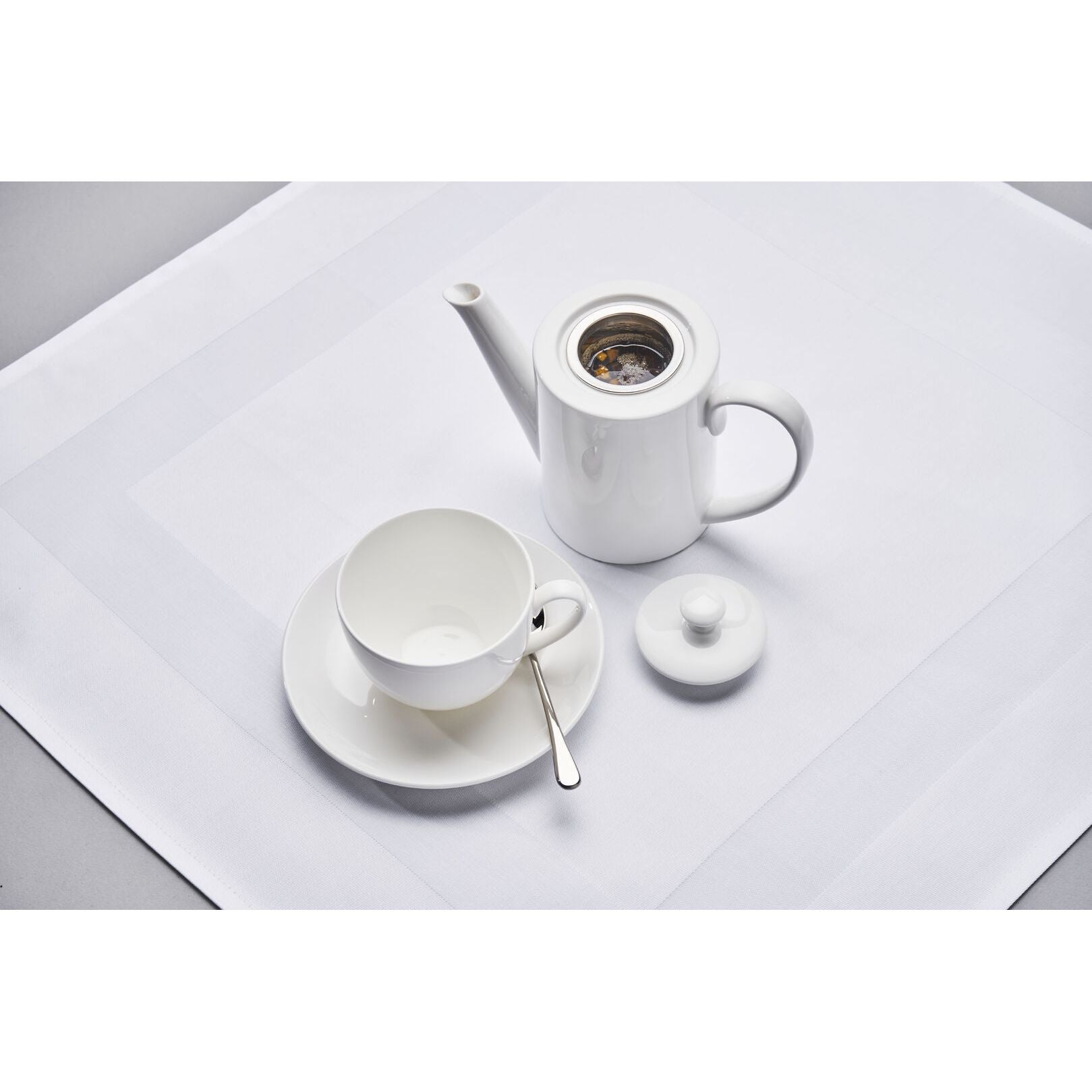 Utopia | Tableware | Coupe Tea Cup Low 6.5cm 22cl (2 1/2" 8oz) | Bespoke77