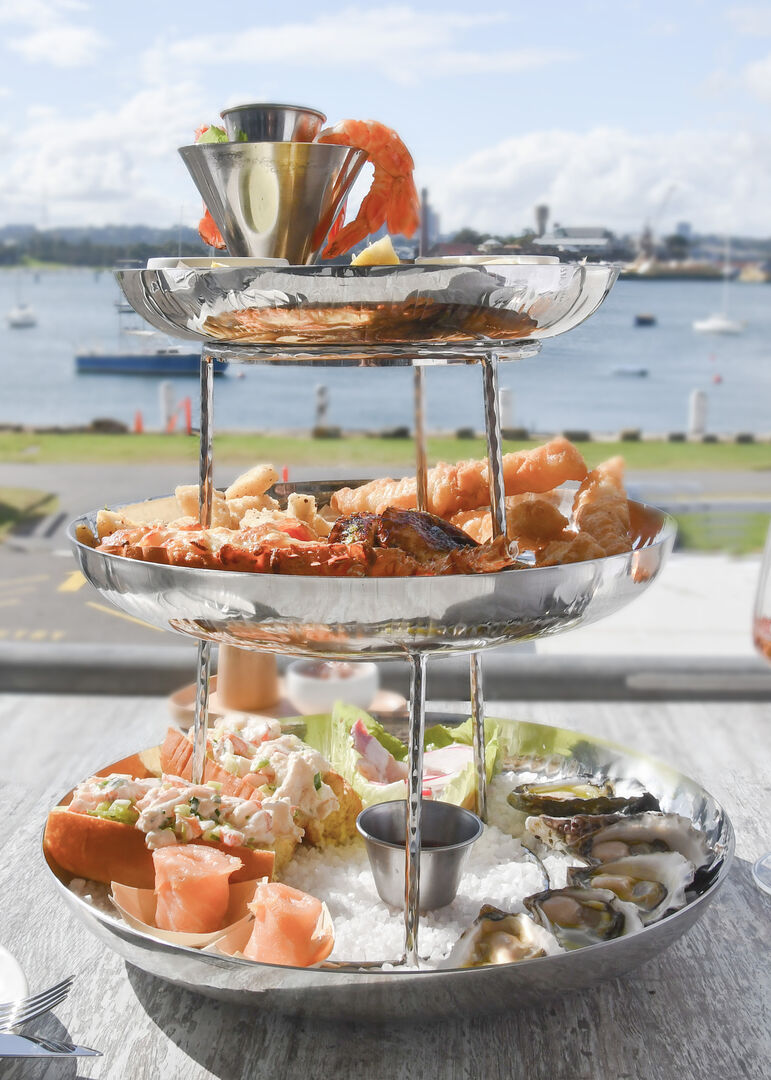 Seafood Tower Serving Bowl 9.75" (24.5cm)